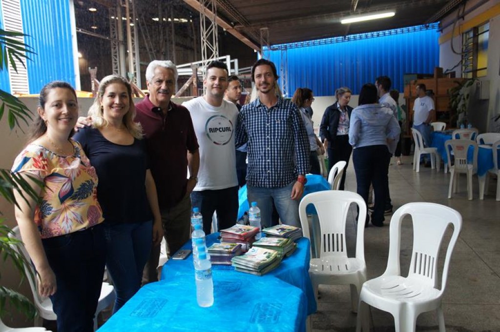 UNIFIPA participa de Feira do Trabalhador