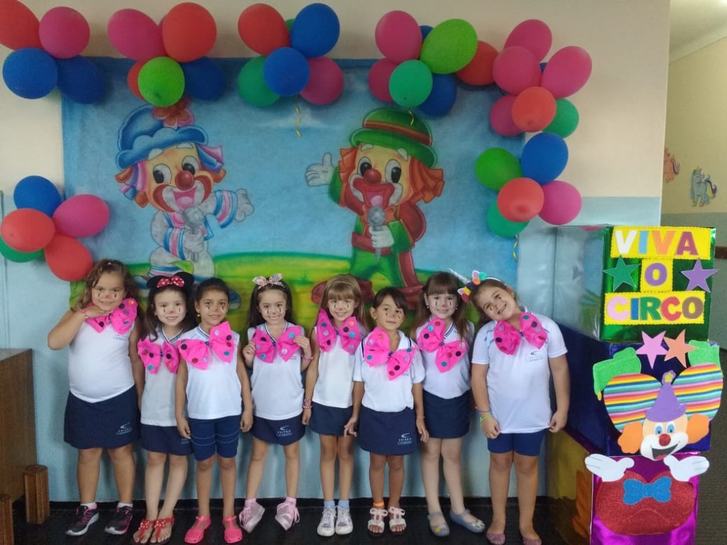 Colégio Catanduva comemora Dia do Circo com alunos do Ensino Infantil