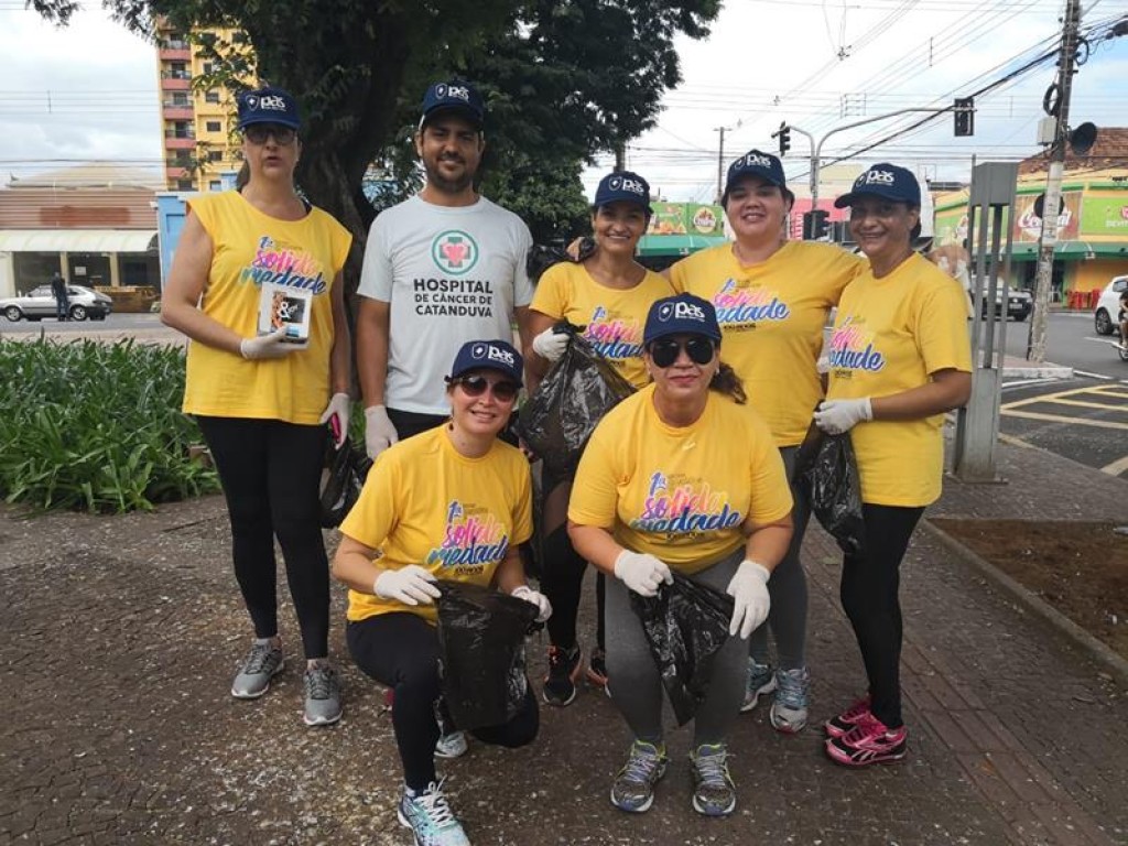 Projeto “Plogging” recolheu 11 sacos de lixo durante caminhada sustentável