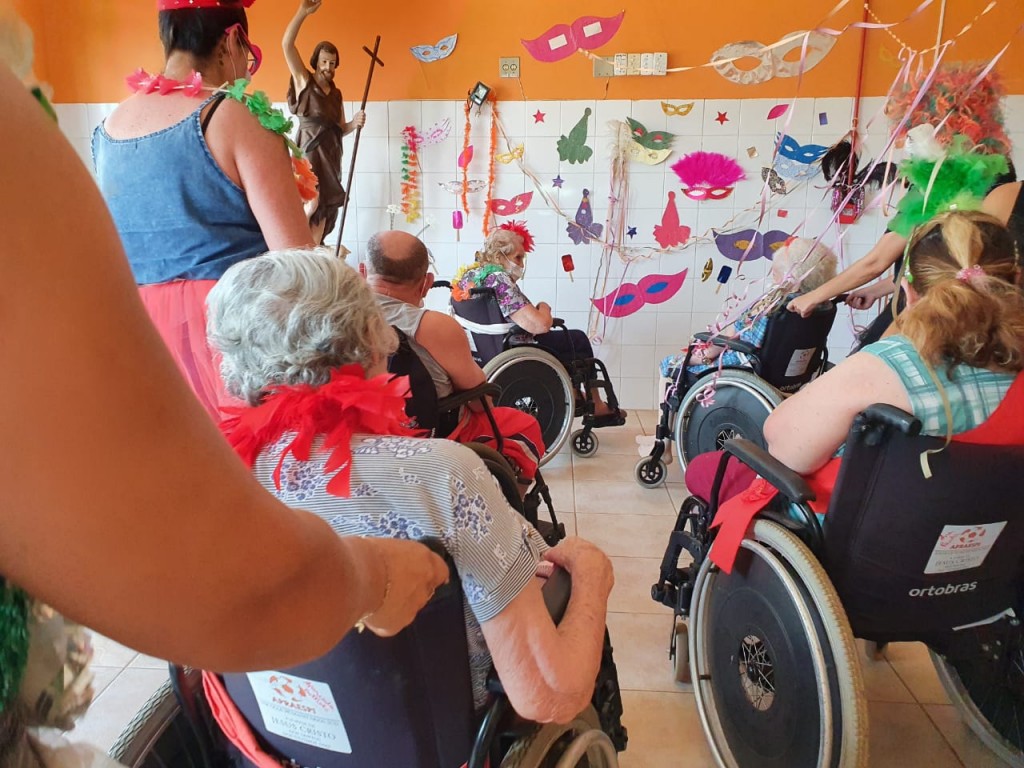 Carnaval é tema de café no Recanto