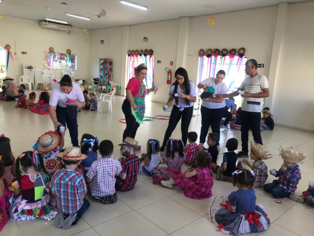 Pedagogia Unifipa promove festa junina na Casa da Criança Sinharinha Netto