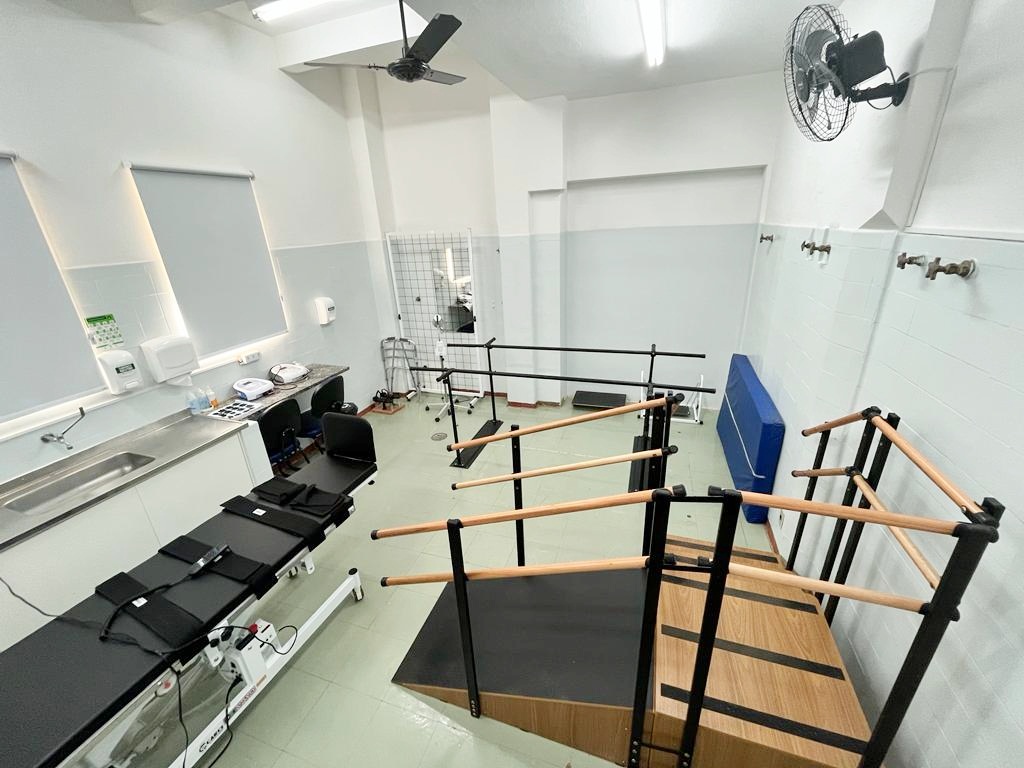 Ambulatório de Fisioterapia do HEC amplia atendimento com novos equipamentos