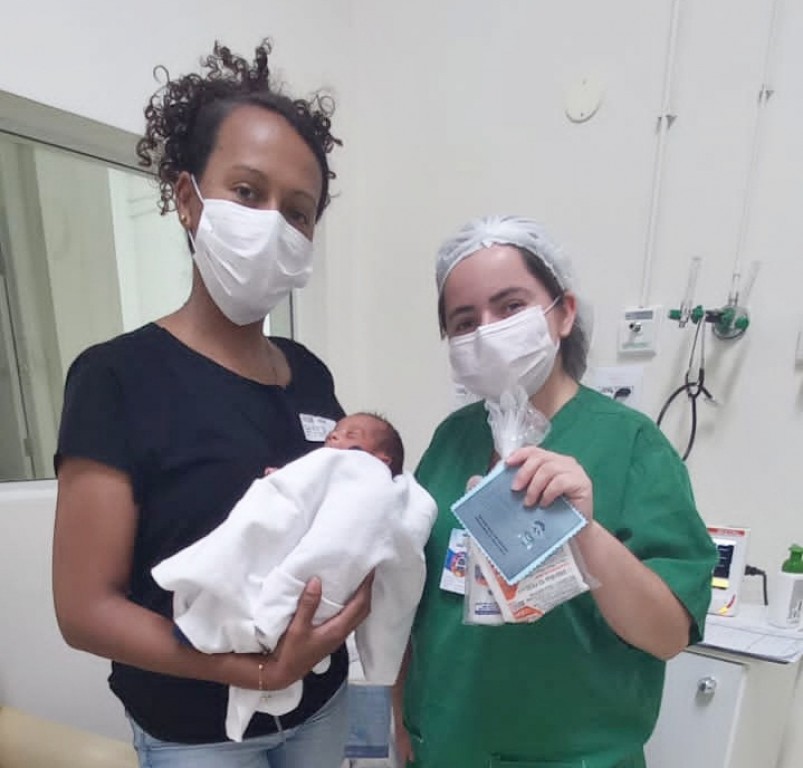 Maternidade do HPA oferece kits de higienização do coto umbilical com projeto ‘Meus cuidadinhos’