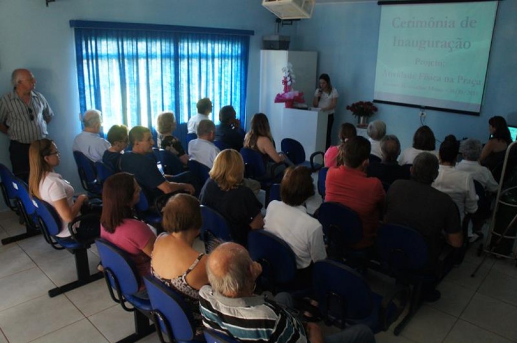 Idosos do Recanto Monsenhor Albino ganham espaço para atividades físicas