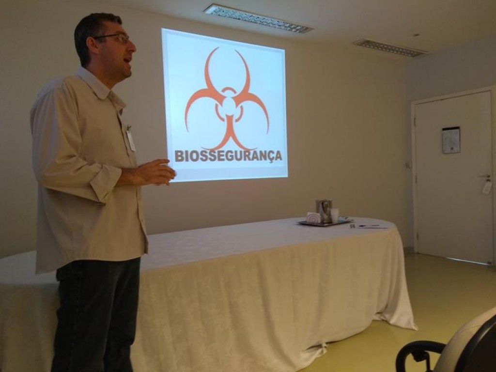 AME promove treinamento anual sobre biossegurança