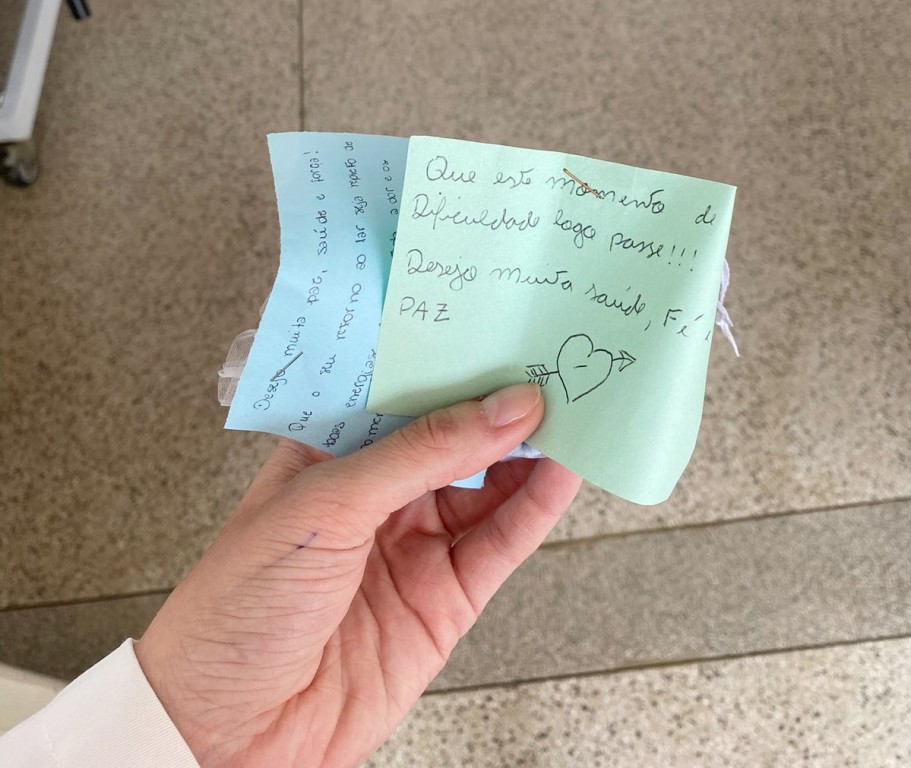 Pacientes do HEC recebem mensagens de conforto escritas pela população