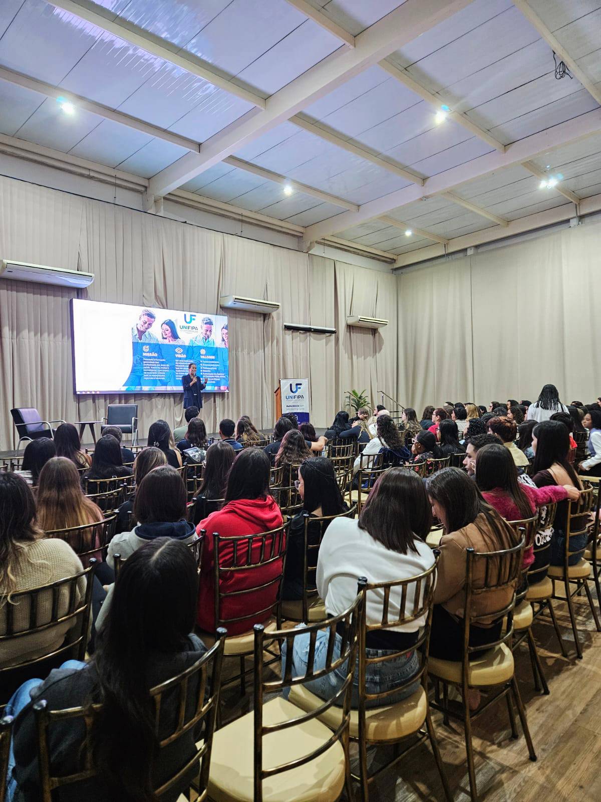 V Jornada Pedagógica UNIFIPA promove debates sobre teoria, prática e desafios da educação