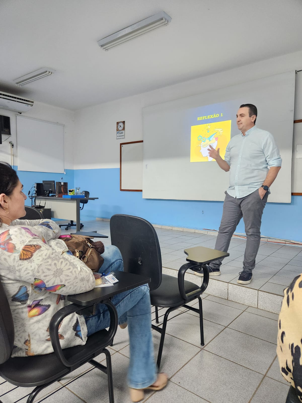 Colégio Catanduva promove reflexão sobre comportamento familiar em “Escola de Pais”
