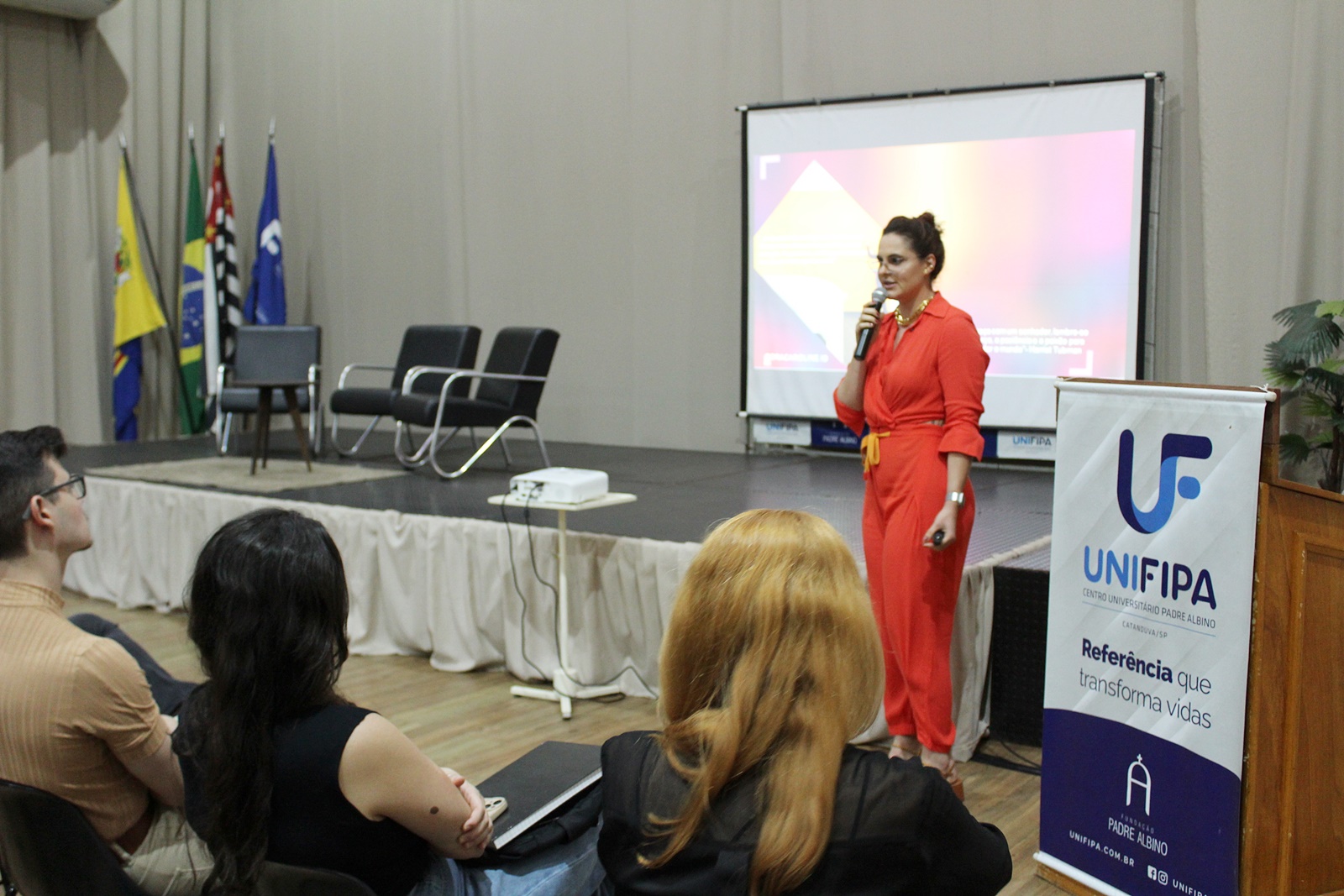 Palestra sobre longevidade celular encerra Semana da Biomedicina da Unifipa