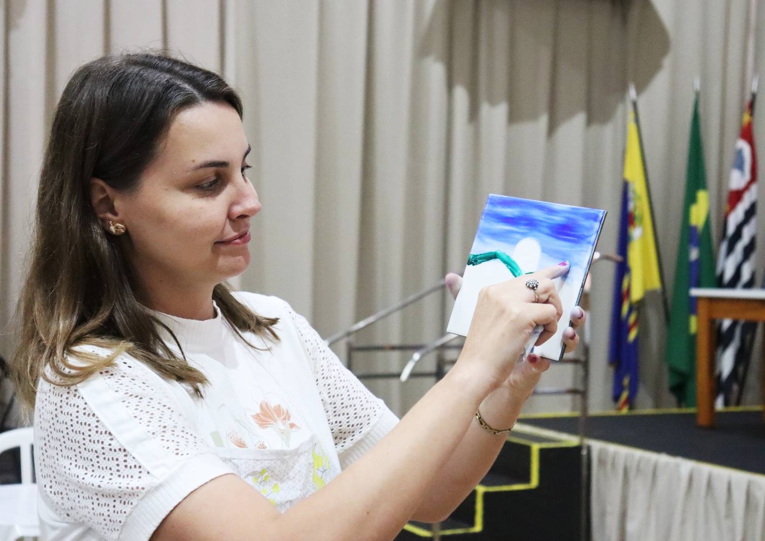 UNIFIPA e SESC Catanduva realizam oficina de pintura em azulejo para colaboradores