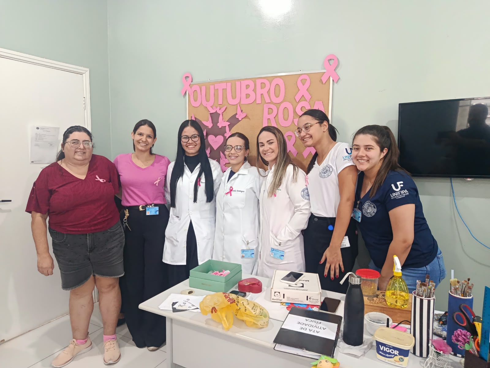 Enfermagem da UNIFIPA promove ação do Outubro Rosa no CAPS