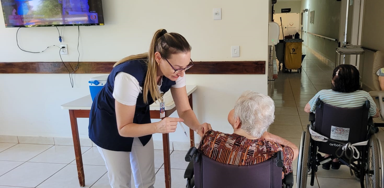 Recanto Monsenhor Albina promove campanha interna de vacinação contra a gripe