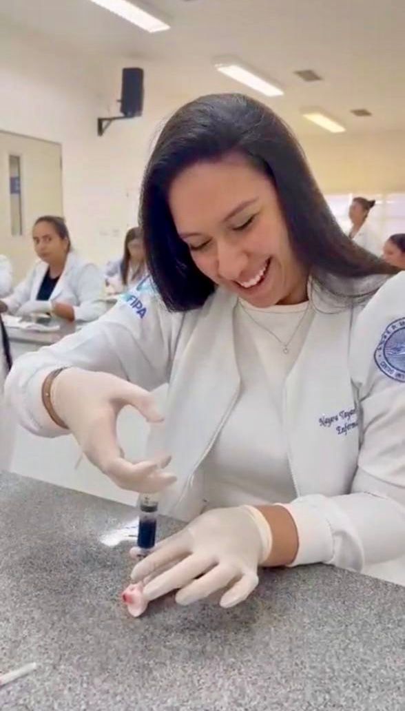 Enfermagem da UNIFIPA promove curso livre de capacitação em punção intraóssea