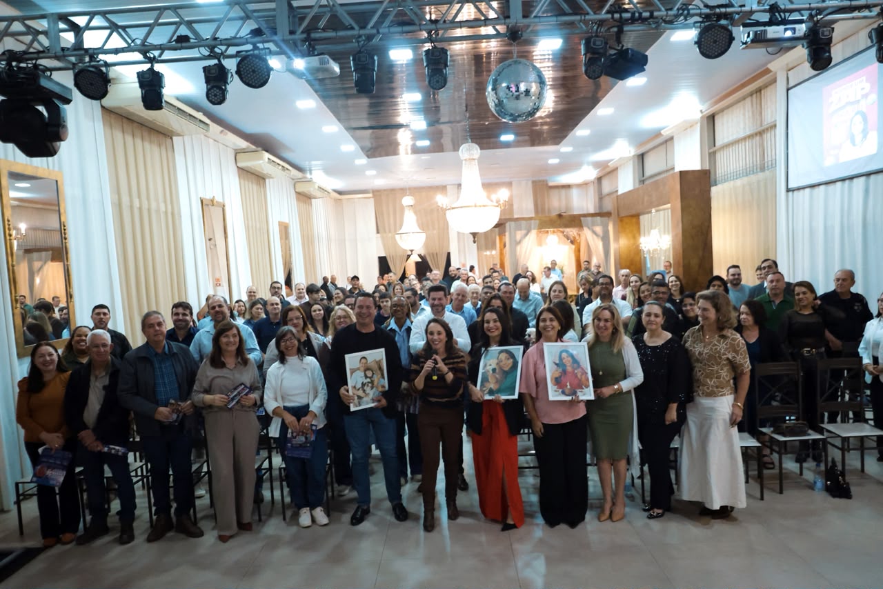 Parceria fortalece apoio à Fundação Padre Albino e resulta em homenagem à Renata Abreu