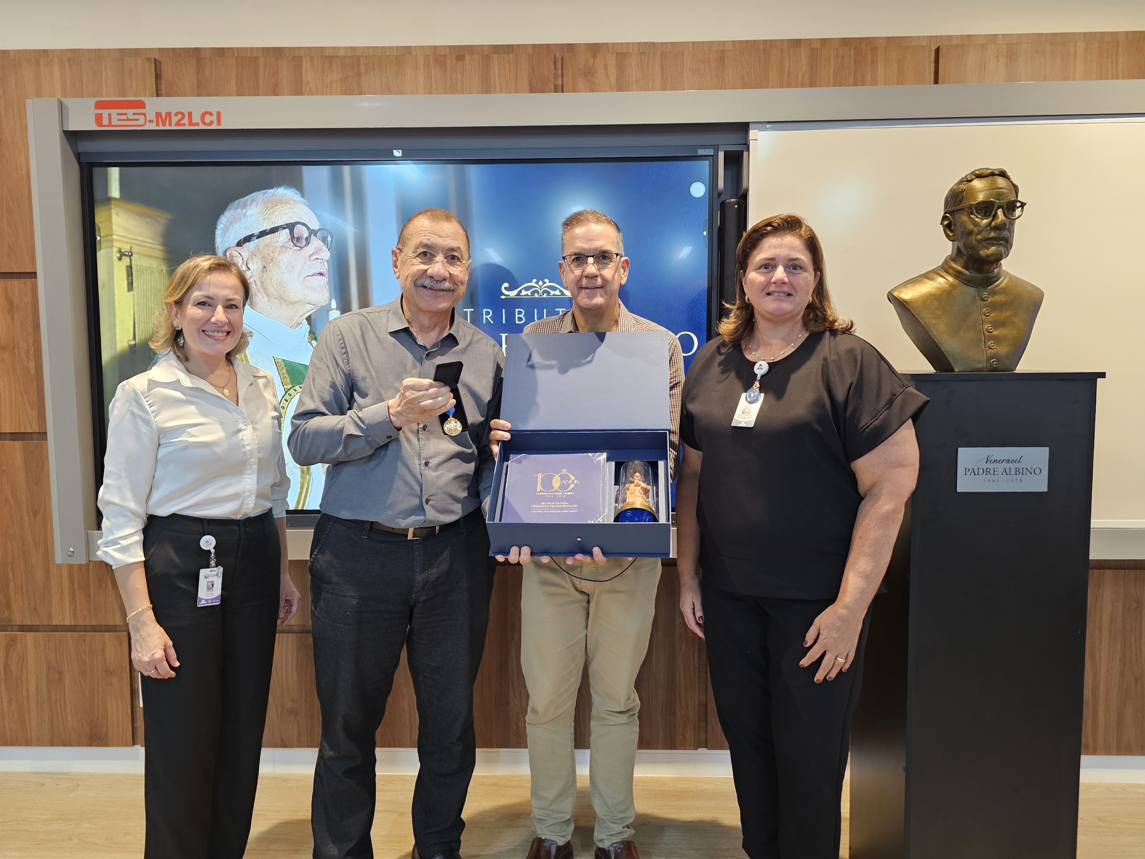 FPA celebra centenário com instalação de busto de Padre Albino e homenagem a conselheiros