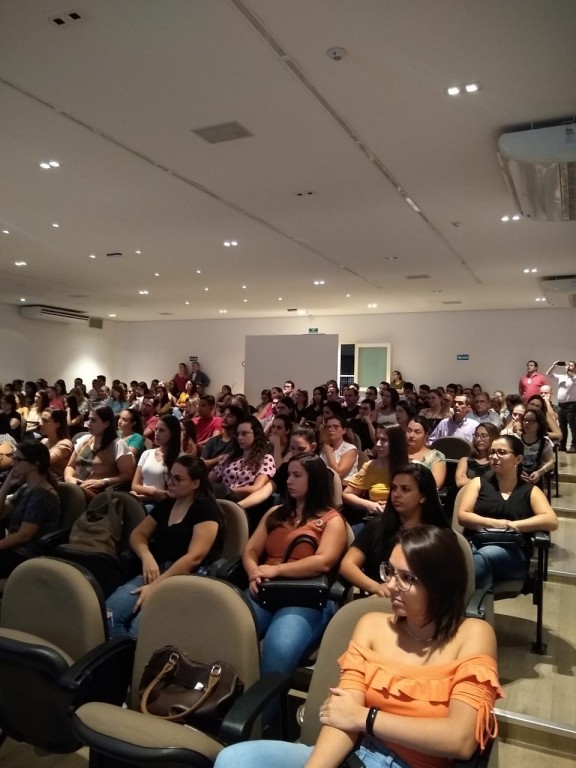 FPA promove aula de manejo clínico do coronavírus para profissionais da saúde