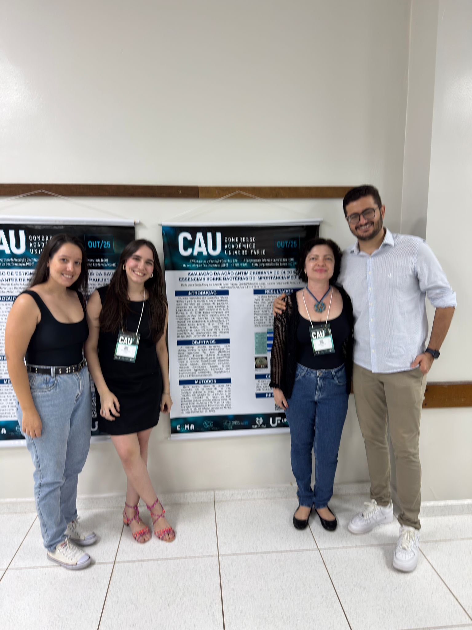 Pesquisa de alunos da UNIFIPA/FAMECA sobre ação antimicrobiana é publicada em revista e livro