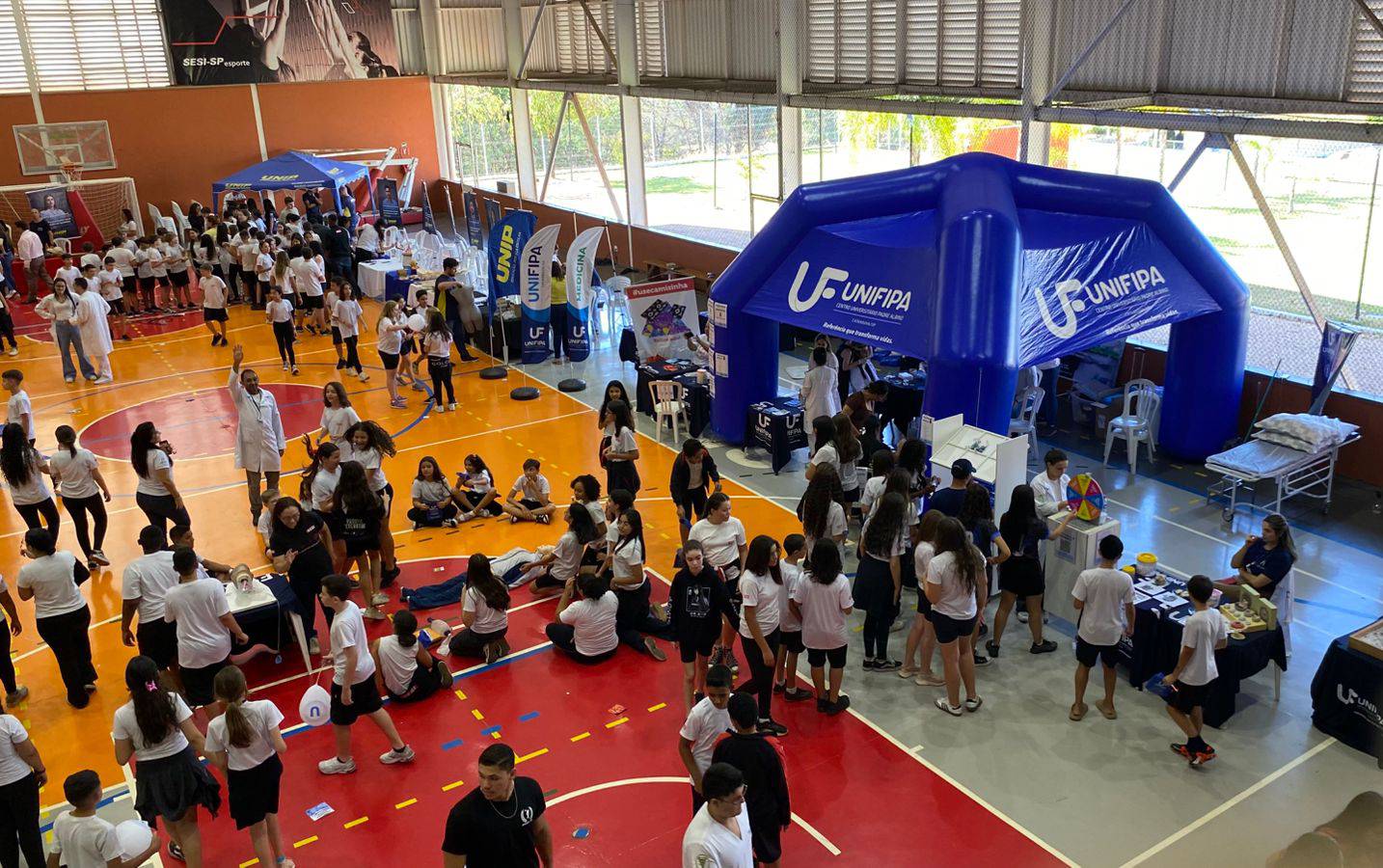 UNIFIPA participa da Feira de Profissões do SESI em Rio Preto