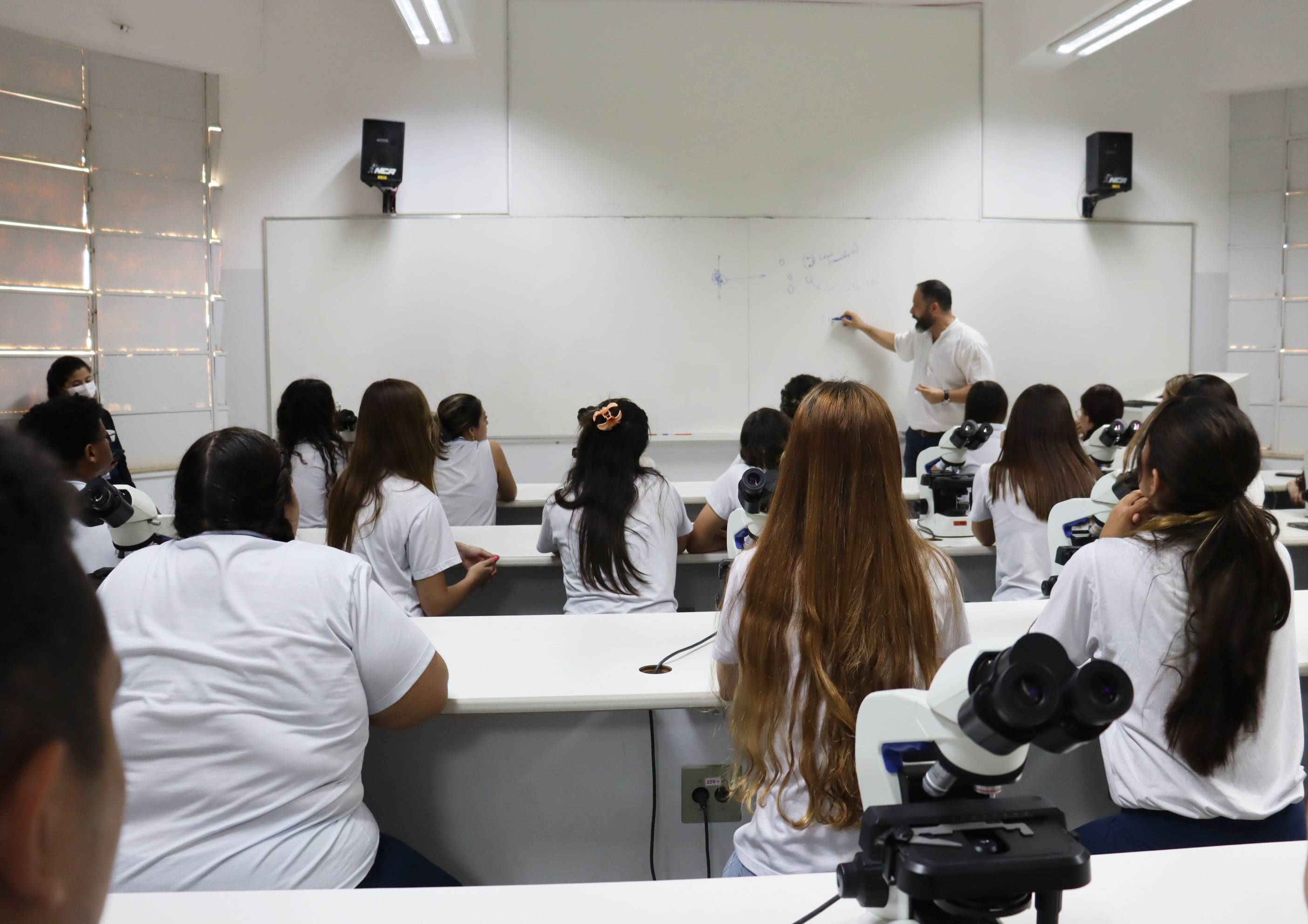 Estudantes do Colégio Catanduva são aprovados em vestibulares de diversas instituições