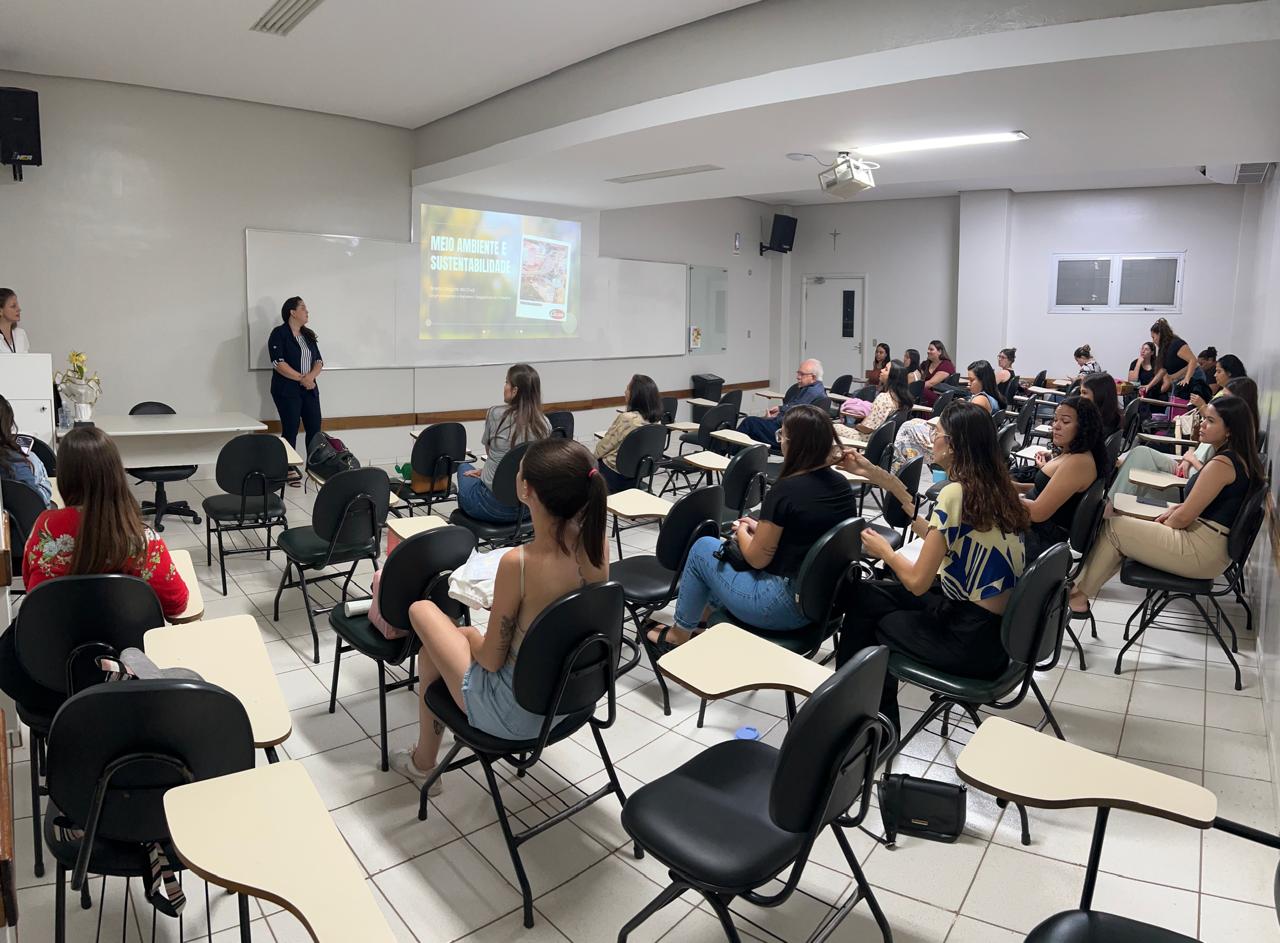 Pedagogia UNIFIPA promove palestra sobre Meio Ambiente e Sustentabilidade