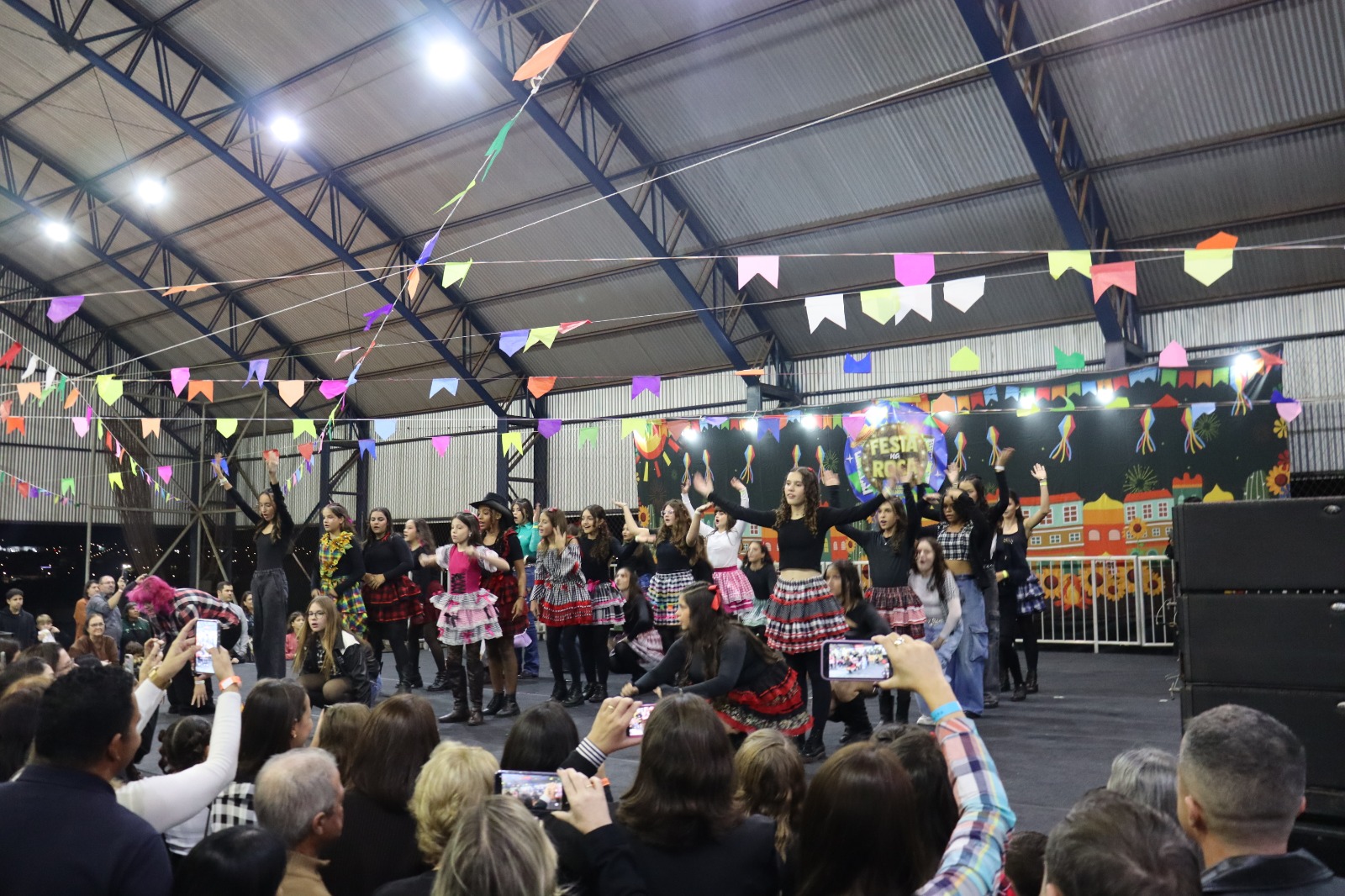 Colégio Catanduva celebra tradição com a 5ª Festa na Roça