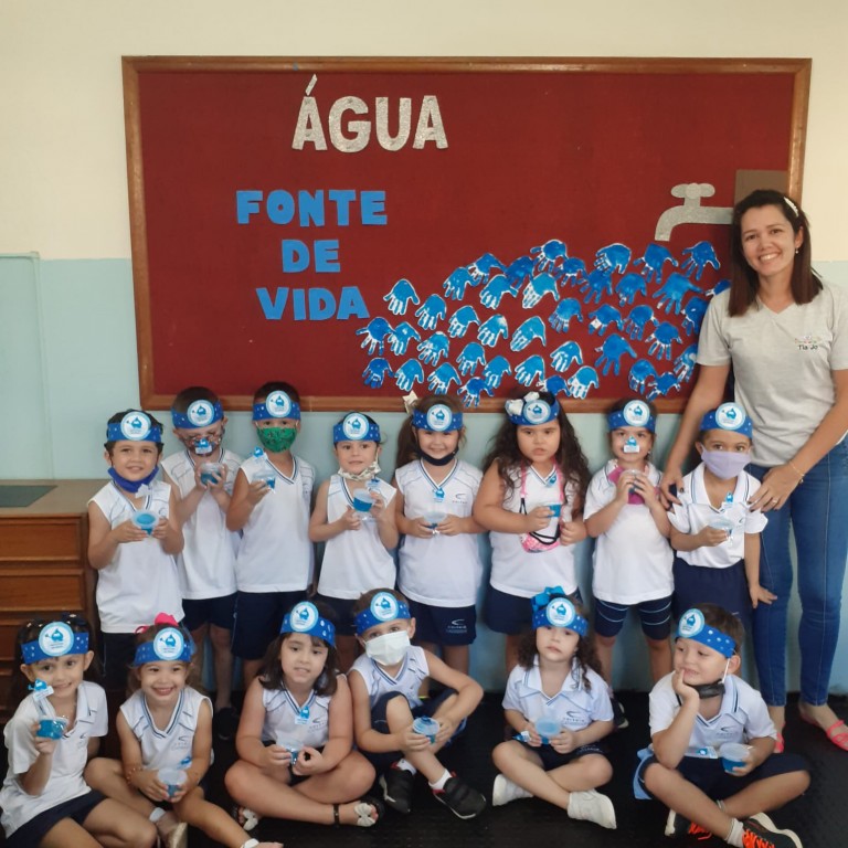 Alunos do Colégio Catanduva realizam atividades no Dia Mundial da Água 