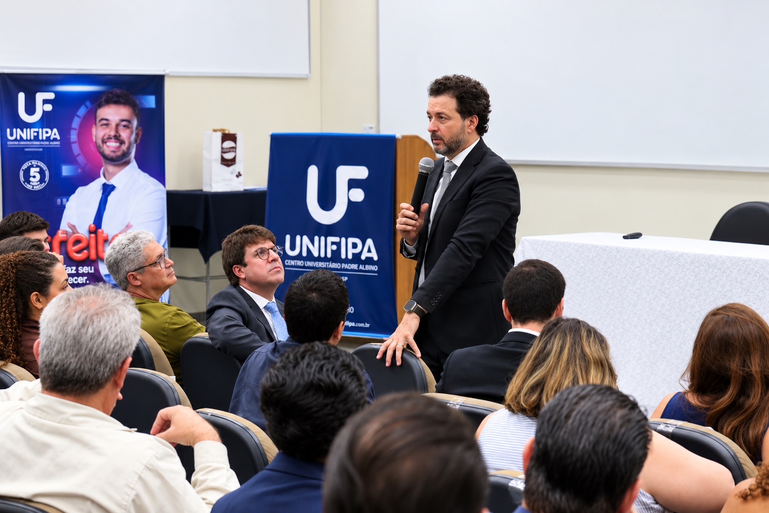 Ciclo de palestras do Direito/Unifipa debate prisão preventiva e medidas cautelares