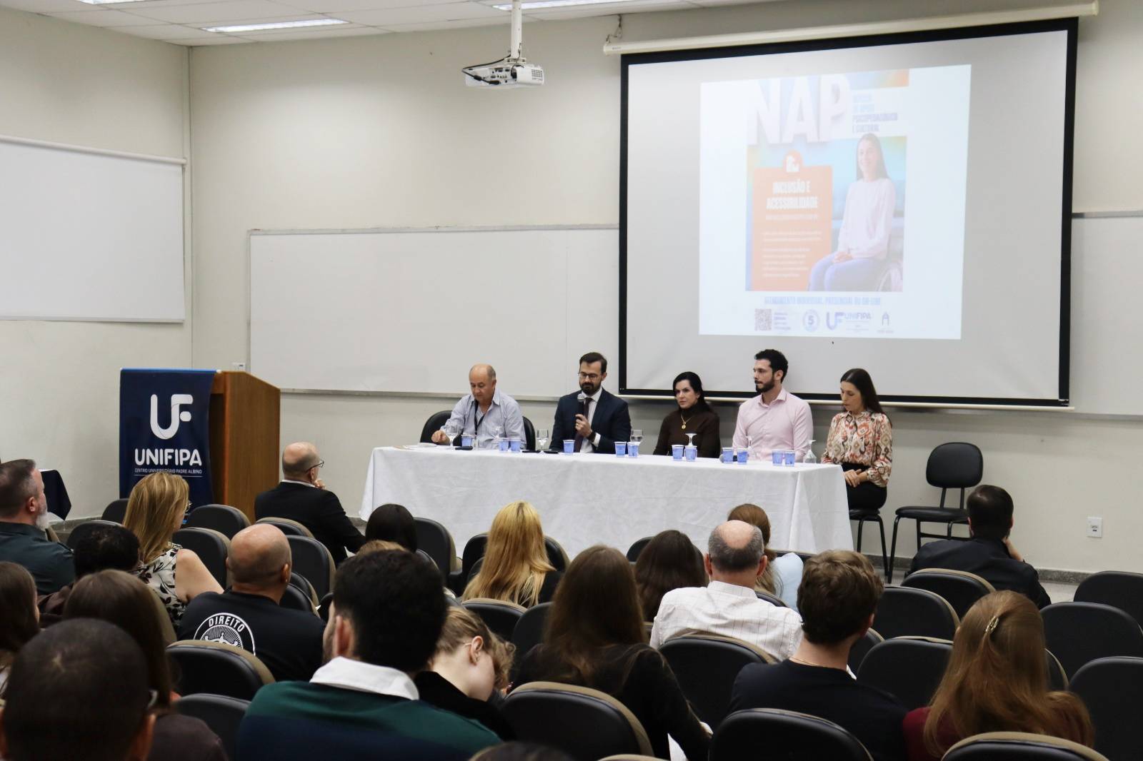 NAP UNIFIPA promove mesa-redonda sobre maternidade atípica e síndrome de Down