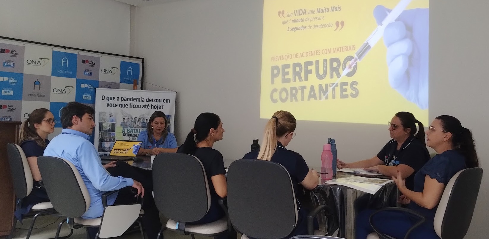 AME faz treinamento estratégico para prevenção de acidentes com materiais perfurocortantes