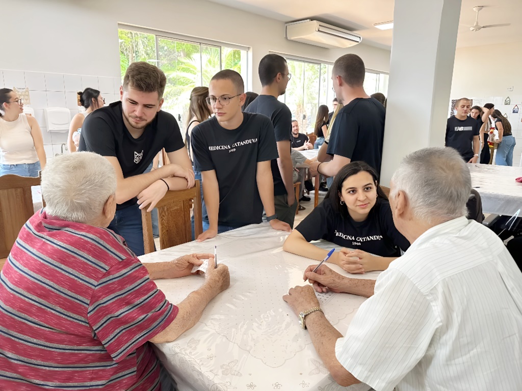 GAC da Unifipa/Fameca faz engajamento solidário no Recanto Monsenhor Albino