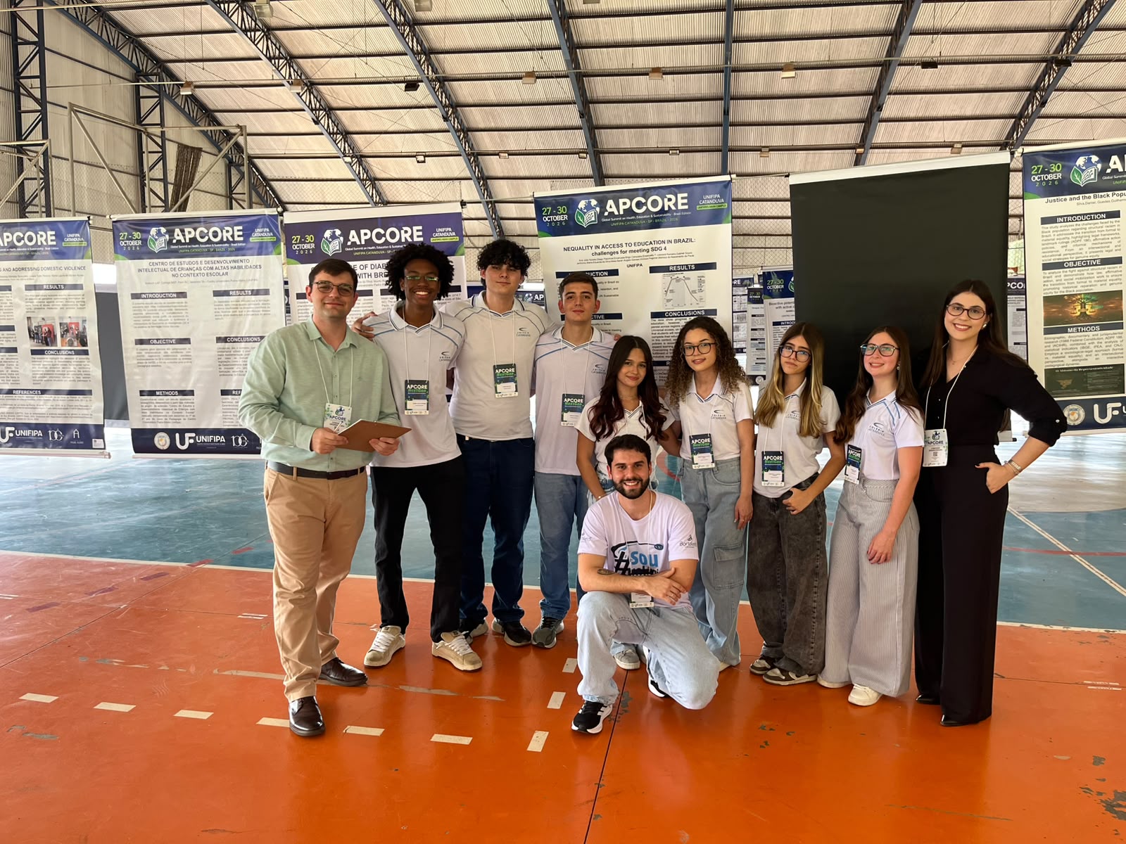 Alunos do Colégio Catanduva apresentam trabalhos científicos na Conferência Internacional APCORE