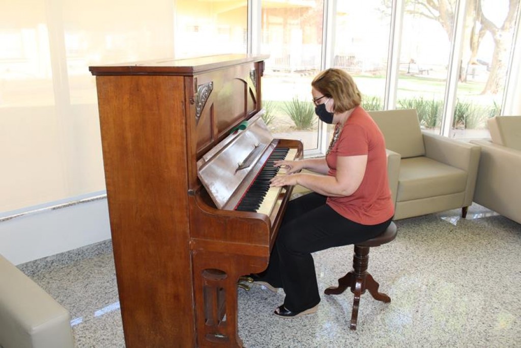 Piano da Radioterapia do HCC tem nova voluntária