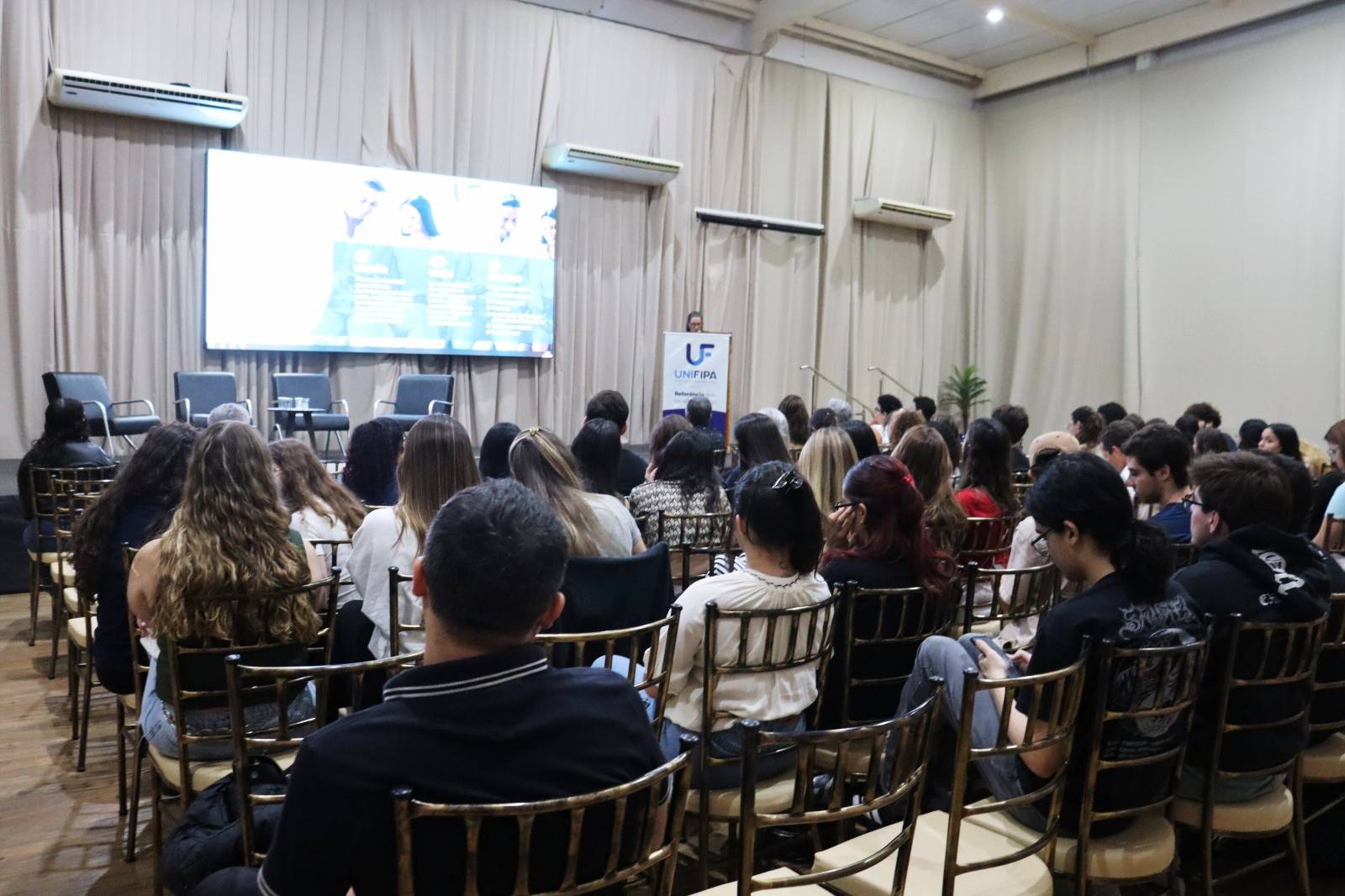 Psicologia da UNIFIPA encerra Semana Acadêmica com debates sobre carreira e atualidades