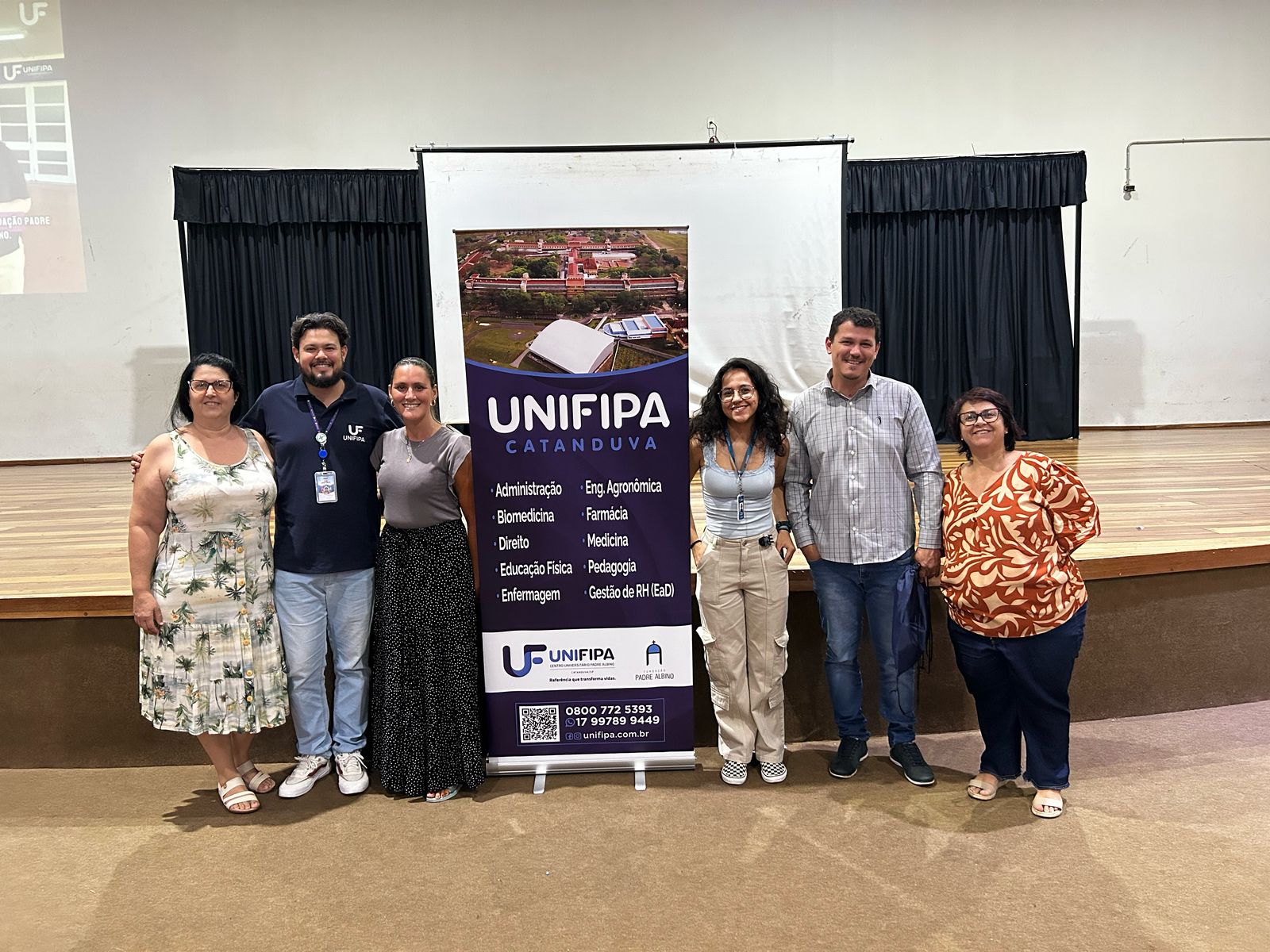 Egresso da UNIFIPA/FAMECA ministra palestra sobre gravidez na adolescência em Tabapuã