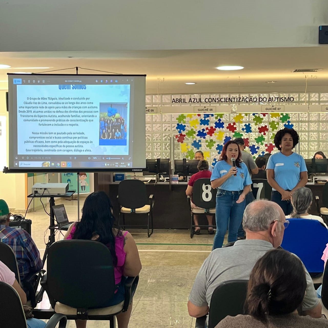 Abril Azul - Mães do grupo TEApoio promovem palestra no AME