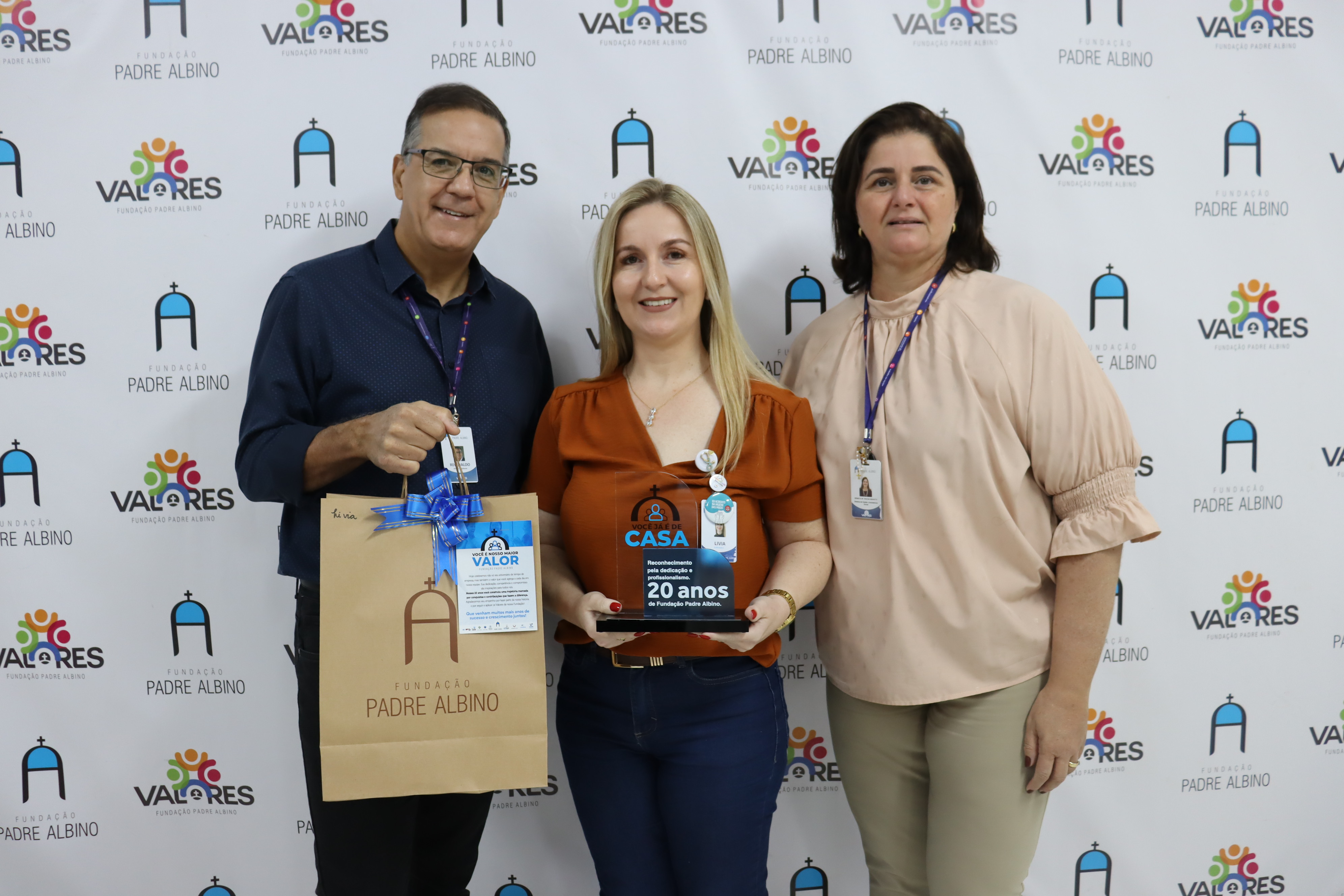 Homenagem por tempo de empresa reúne colaboradores de junho e julho