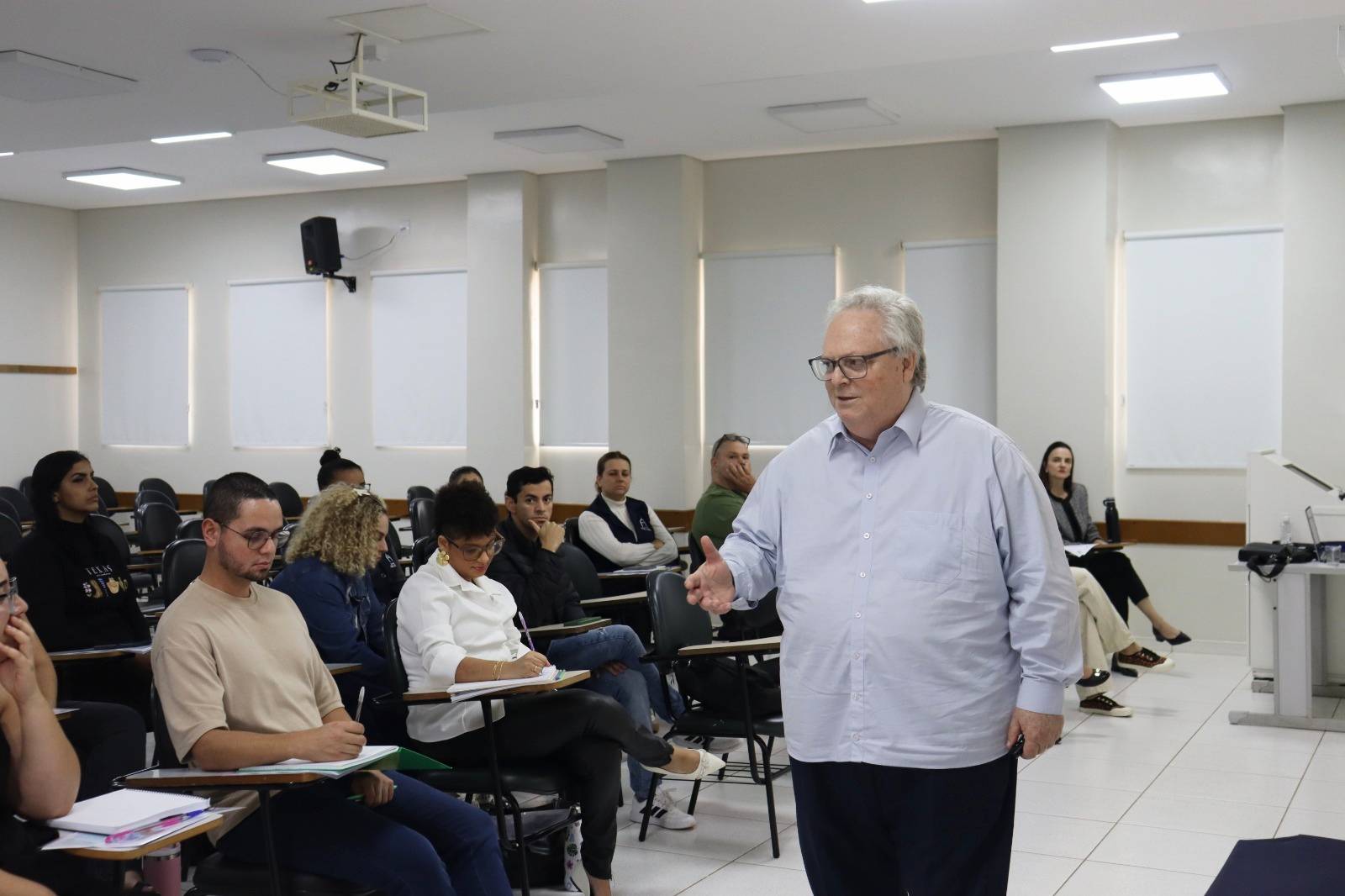 UNIFIPA realiza Aula Magna da Pós-Graduação em Enfermagem e Terapia Intensiva