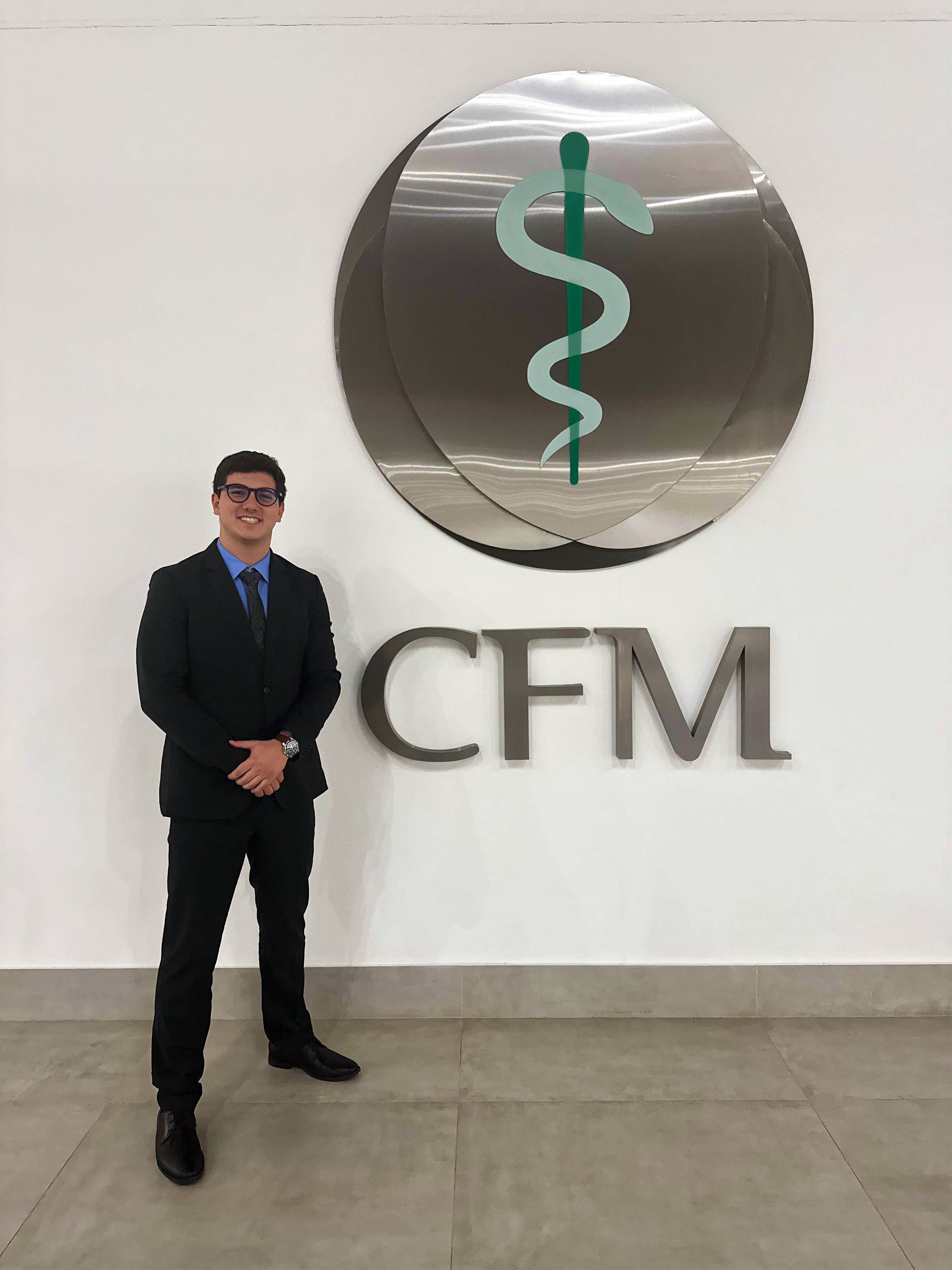 Aluno de Medicina UNIFIPA/FAMECA é nomeado para Comissão de Ensino Médico do CFM