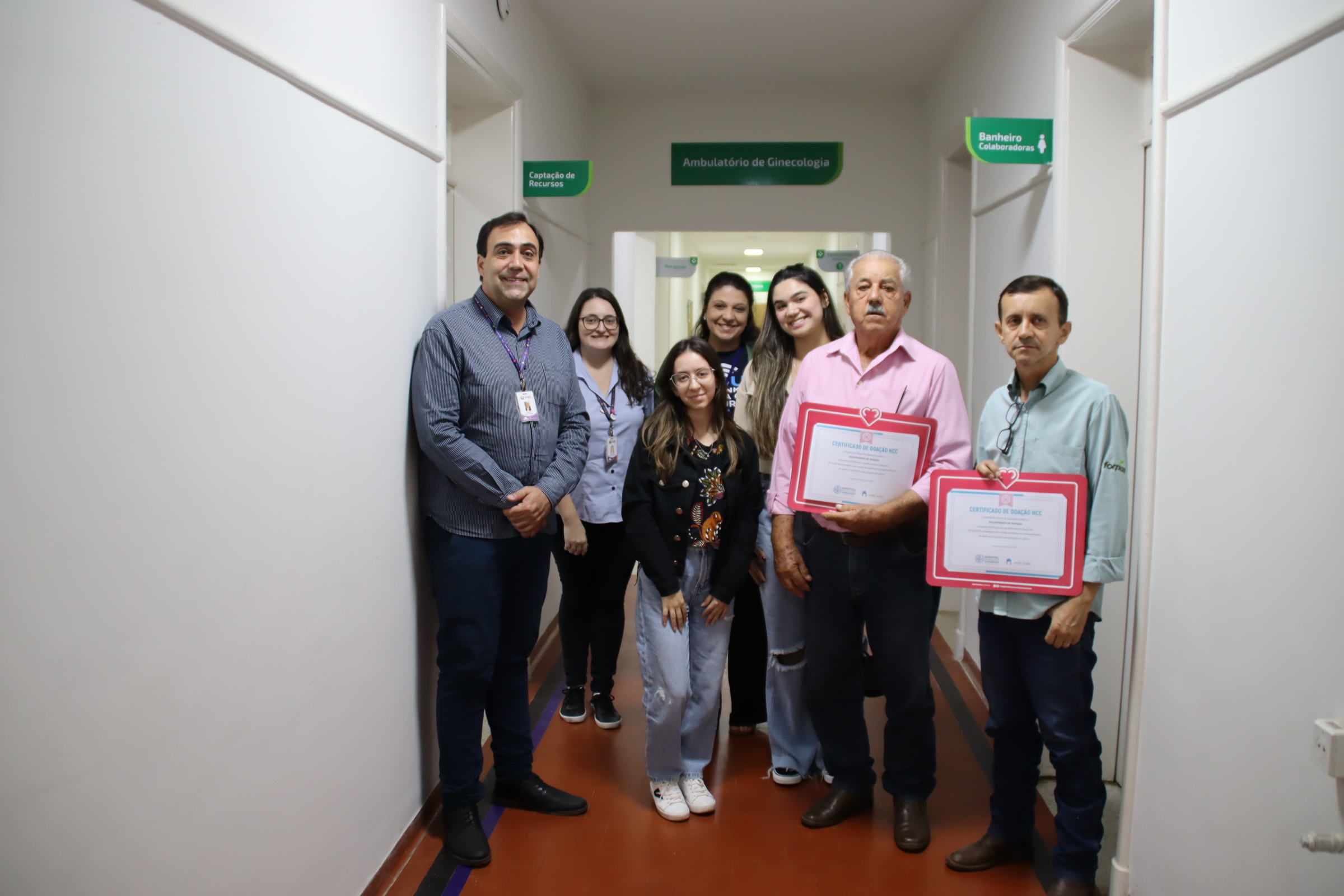 HCC recebe doações dos Voluntários de Paraíso