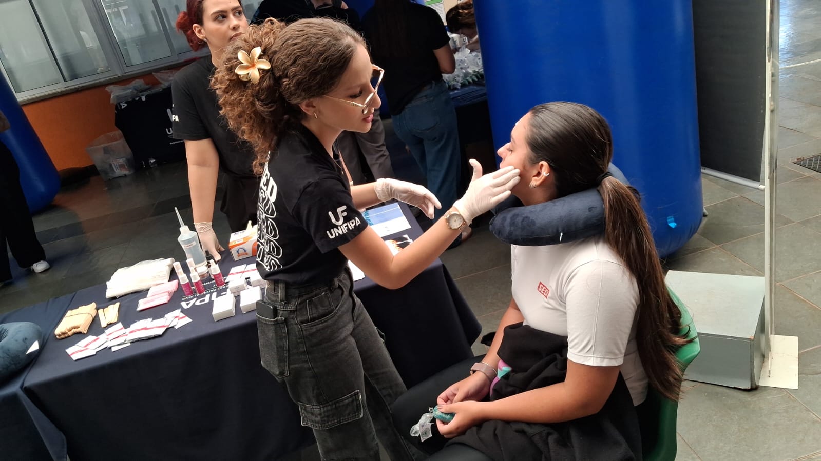 UNIFIPA participa da Feira de Profissões do SESI Catanduva com atividades práticas e interativas