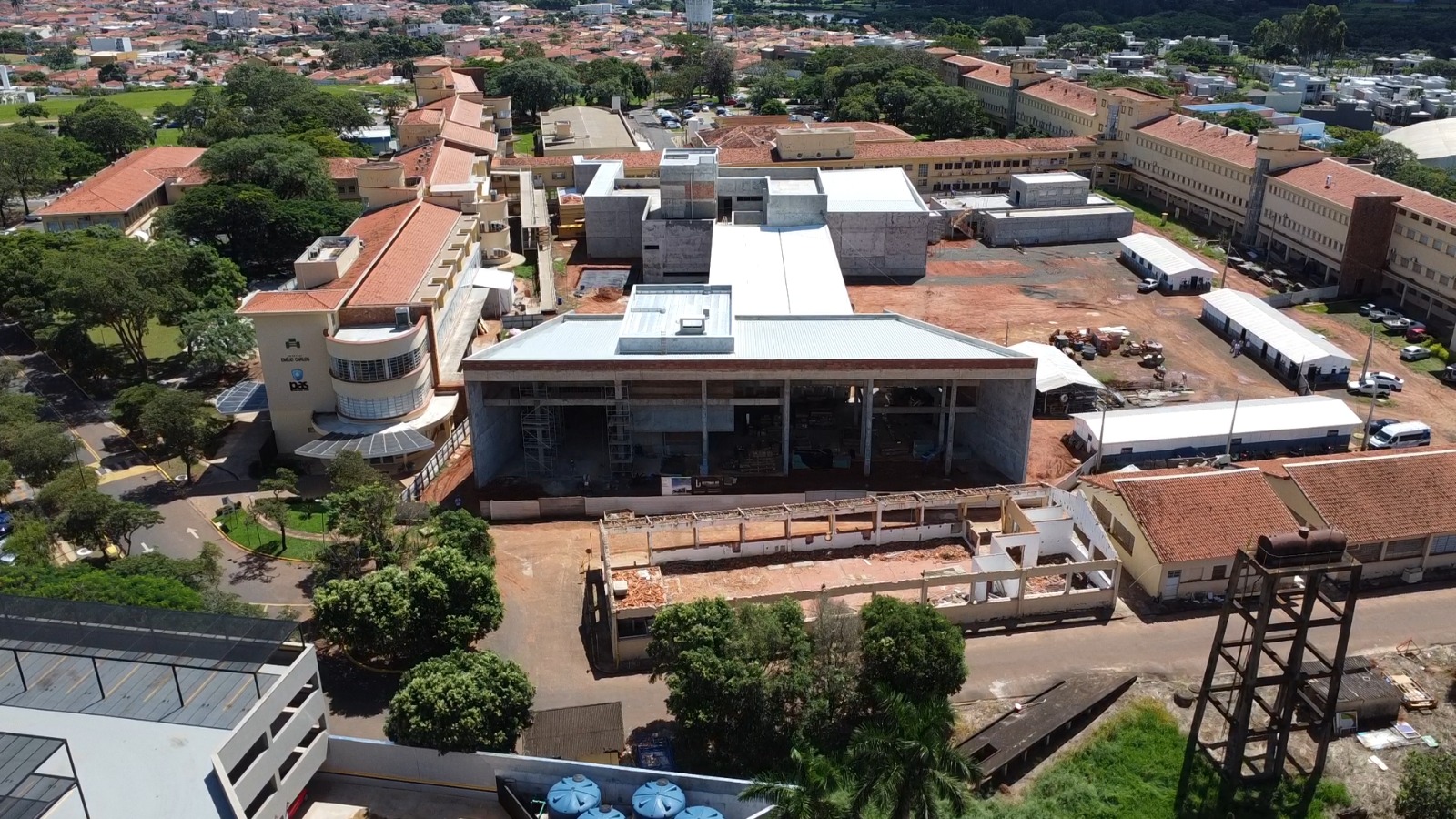 Ampliação do Hospital Emílio Carlos avança com novas etapas concluídas