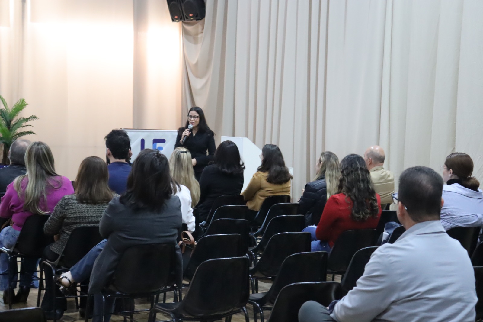 Proavaliar UNIFIPA promove palestras e seminários sobre gestão educacional e autoavaliação institucional
