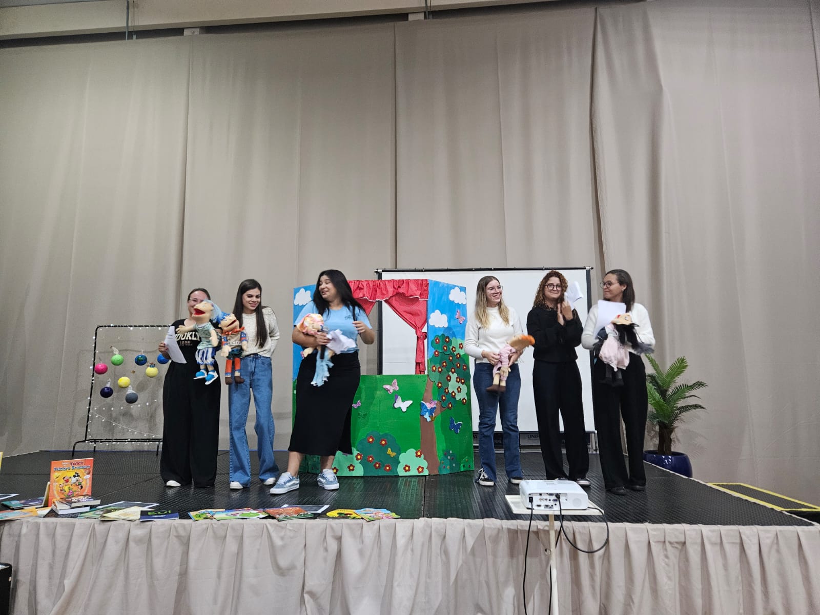 Pedagogia da UNIFIPA realiza I Sarau Literário com foco em expressão e aprendizagem