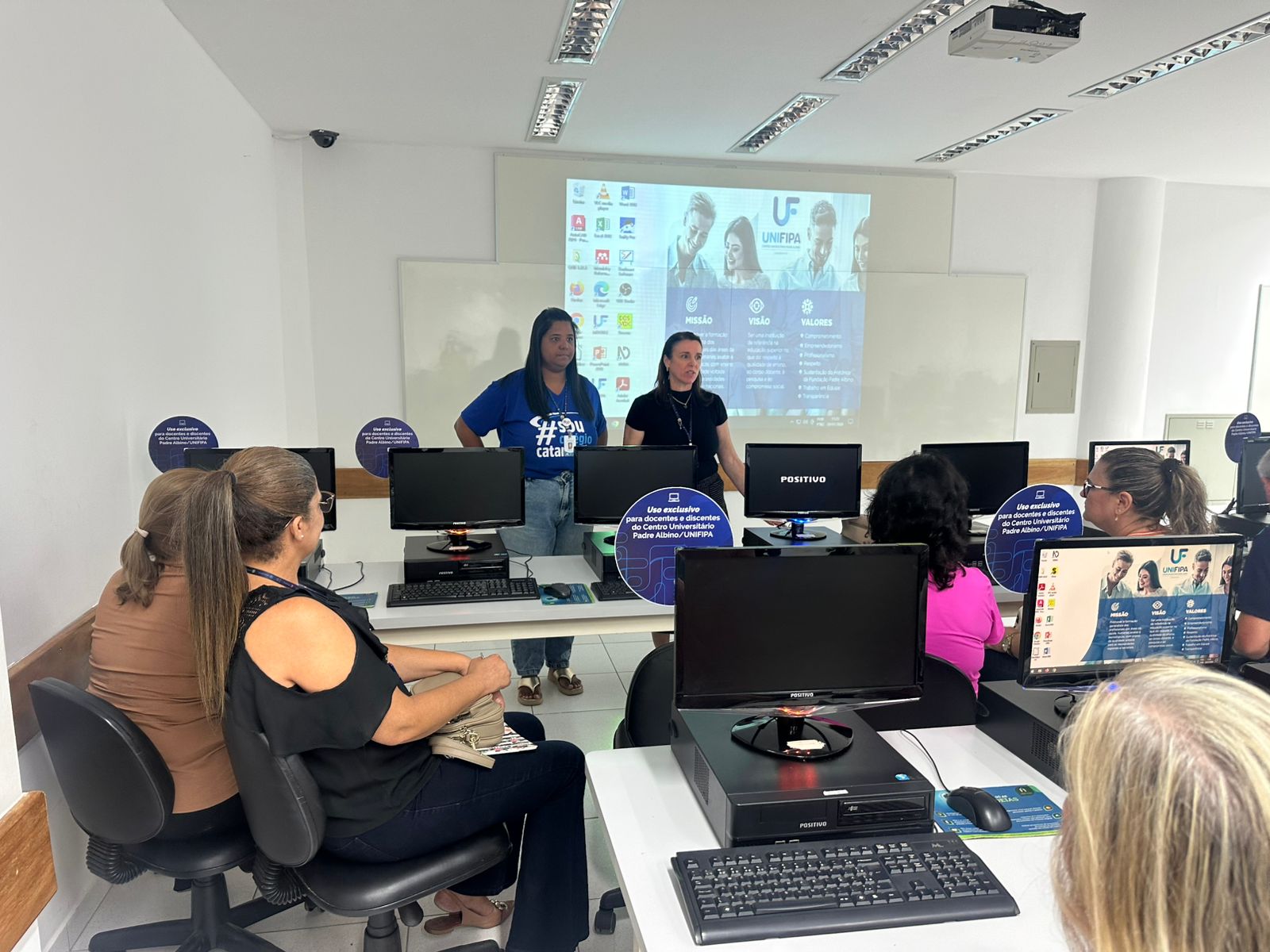 Colégio Catanduva inicia ano letivo com Semana de Planejamento