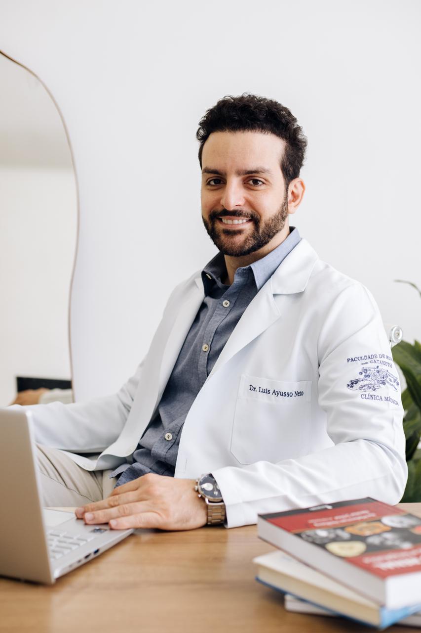 Crescimento da doença renal crônica acende alerta para diagnóstico precoce, alerta médico nefrologista