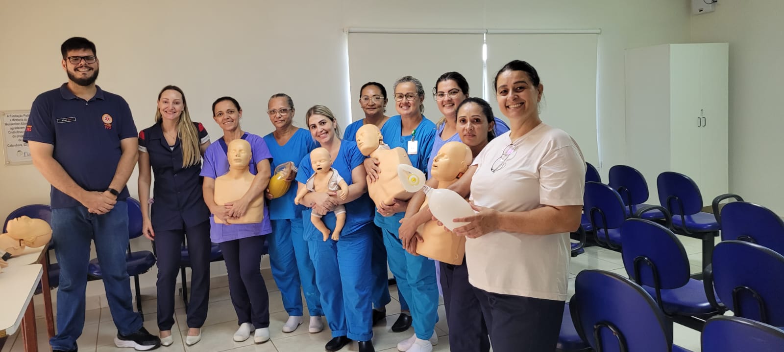 Treinamento atualiza protocolo de desengasgo no Recanto Monsenhor Albino