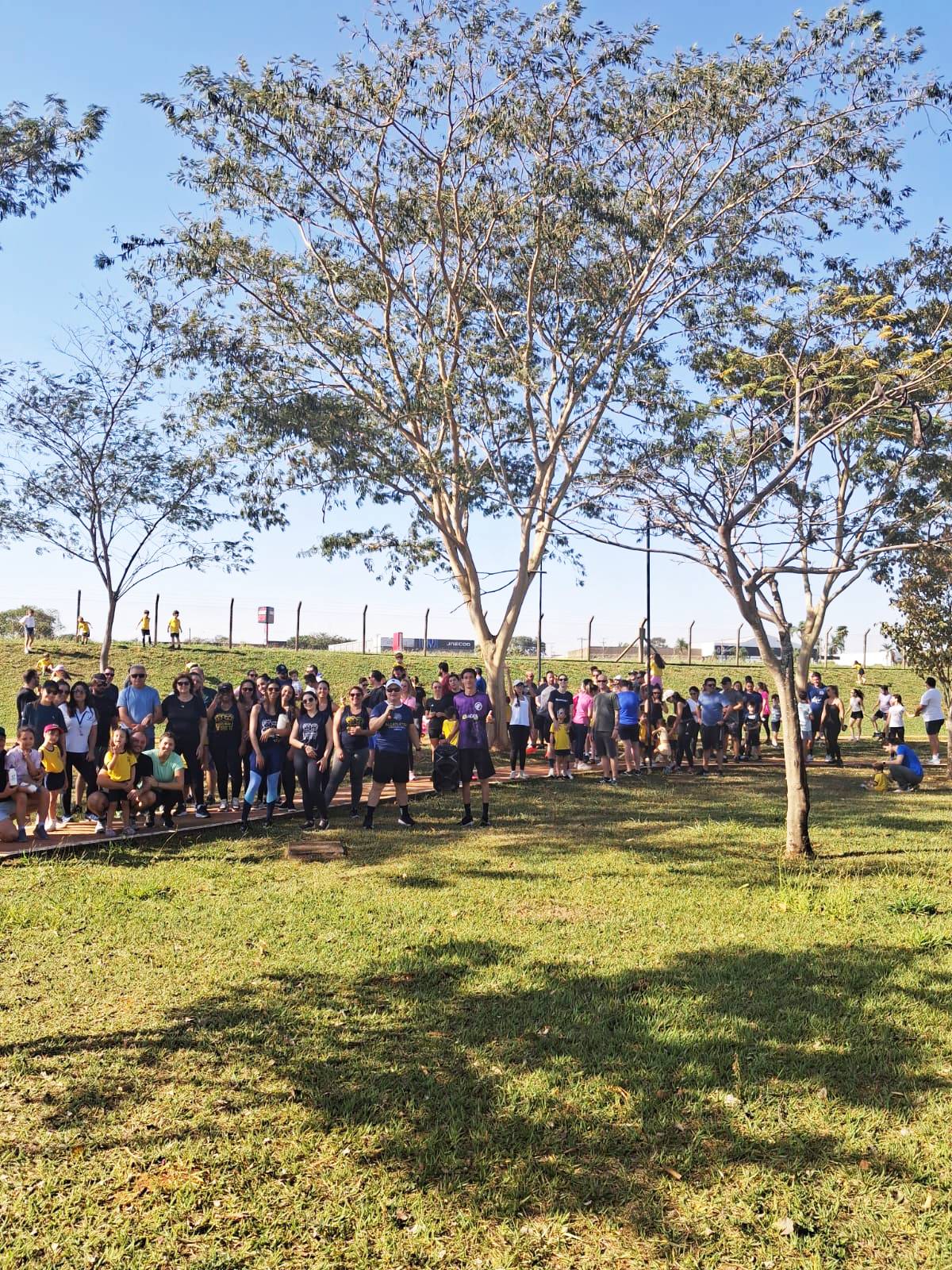 UNIFIPA participa de caminhada em celebração ao Dia dos Pais