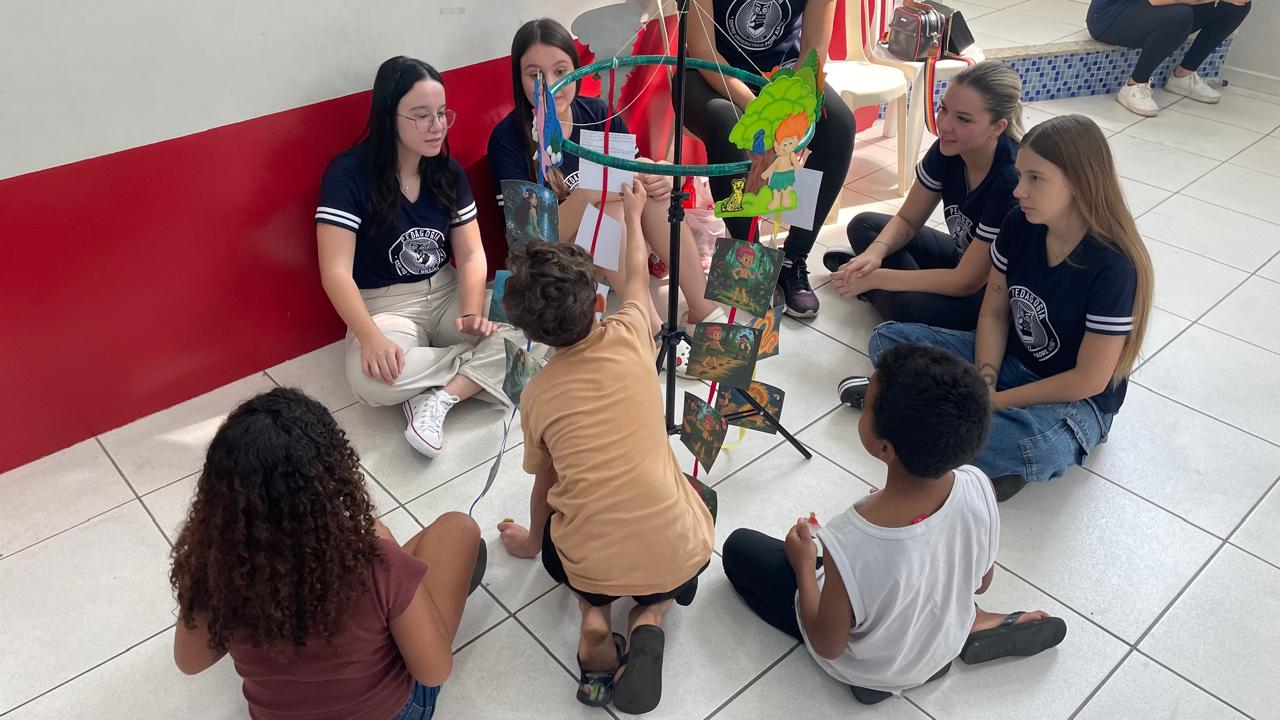 Pedagogia da UNIFIPA realiza oficina sobre folclore brasileiro