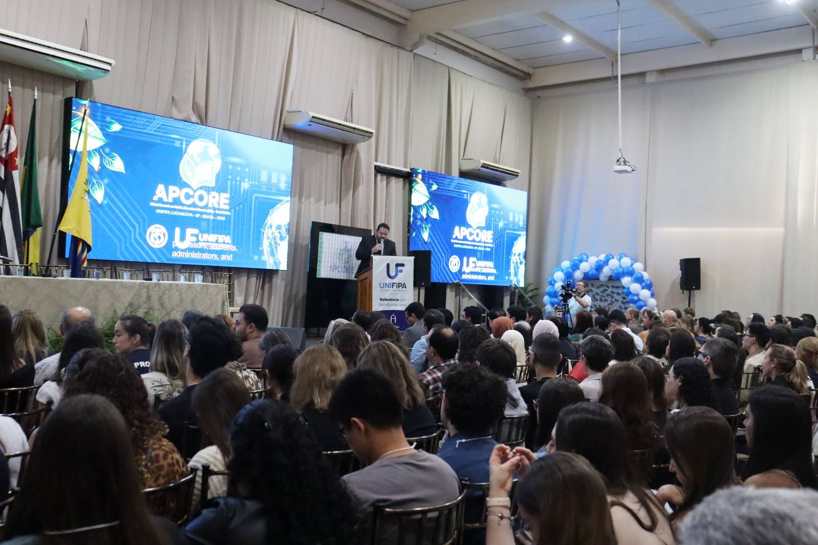 UNIFIPA abre conferência internacional APCORE com representantes de diversos países em Catanduva