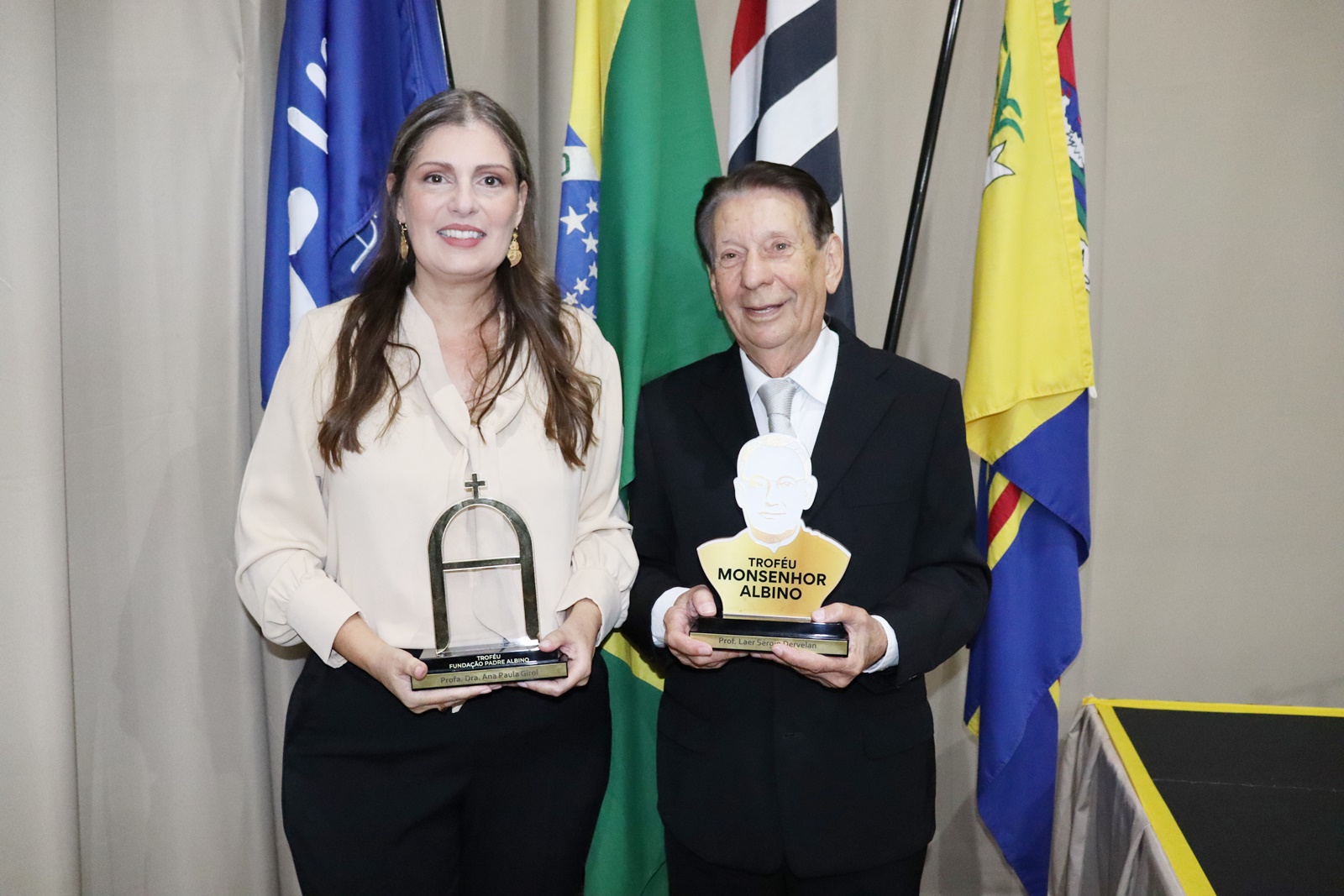 Noite de homenagens marca entrega dos troféus Fundação Padre Albino e Monsenhor Albino